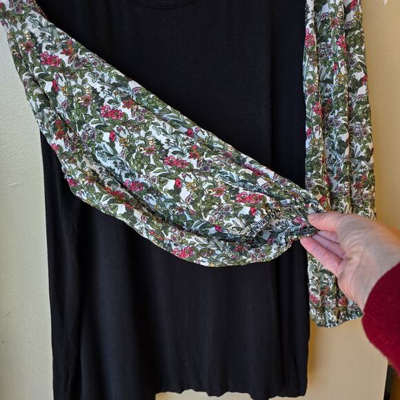 Kim and Cami Black Blouse Floral Sheer Sleeves Size XL Boho Artsy - Picture 3 of 7